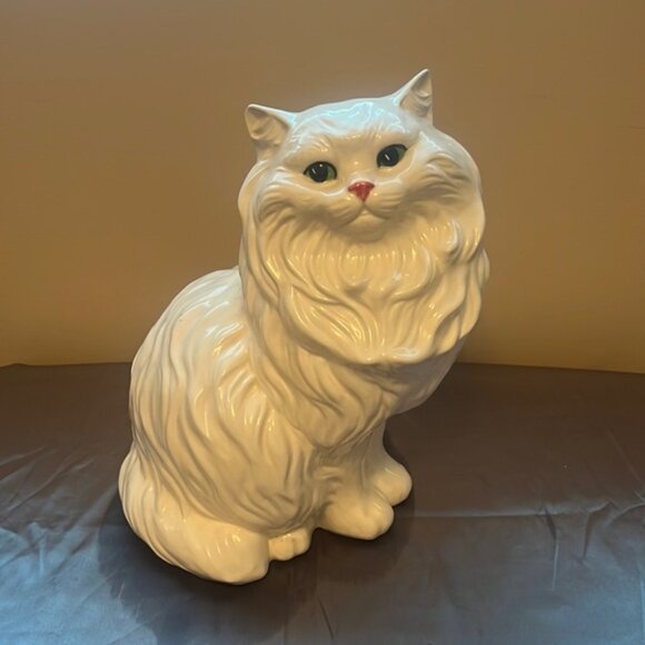 Vintage White Persian Cat - Picture 1 of 5